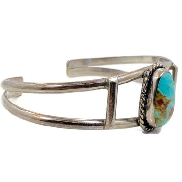 Turquoise Cuff, Sterling Silver, Vintage Bracelet, Small Wrist, 1970s, 70s, Boho - Picture 4 of 7